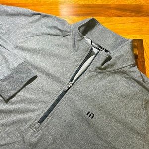 Travis Mathew mens XL gray 1/2 zip up pullover cotton golf sweater EUC